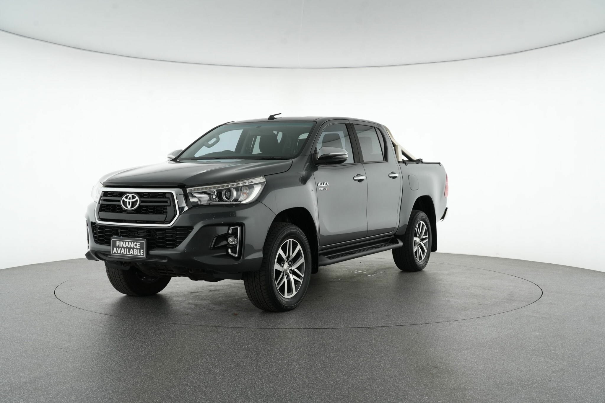 Toyota Hilux image 4