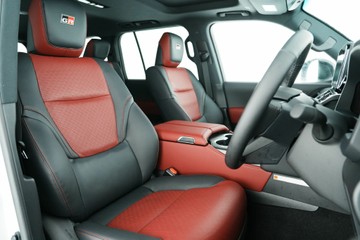 https://vehicle-cdn.autoleague.cloud/30641_U512796_17.jpg