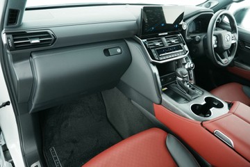 https://vehicle-cdn.autoleague.cloud/30641_U512796_32.jpg