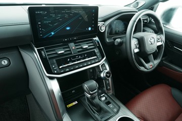 https://vehicle-cdn.autoleague.cloud/30641_U512796_33.jpg