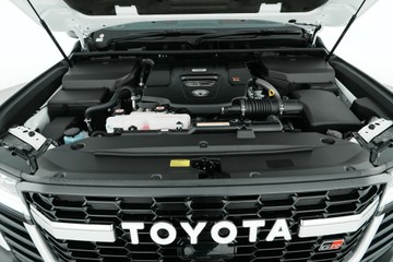 https://vehicle-cdn.autoleague.cloud/30641_U512796_39.jpg