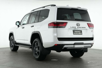 https://vehicle-cdn.autoleague.cloud/30641_U512796_5.jpg