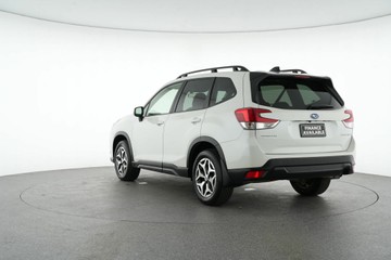 https://vehicle-cdn.autoleague.cloud/30641_U512806_5.jpg