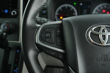https://vehicle-cdn.autoleague.cloud/30641_U512813_17.jpg