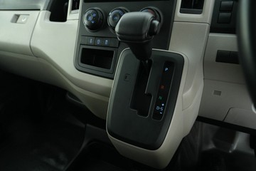 https://vehicle-cdn.autoleague.cloud/30641_U512813_22.jpg