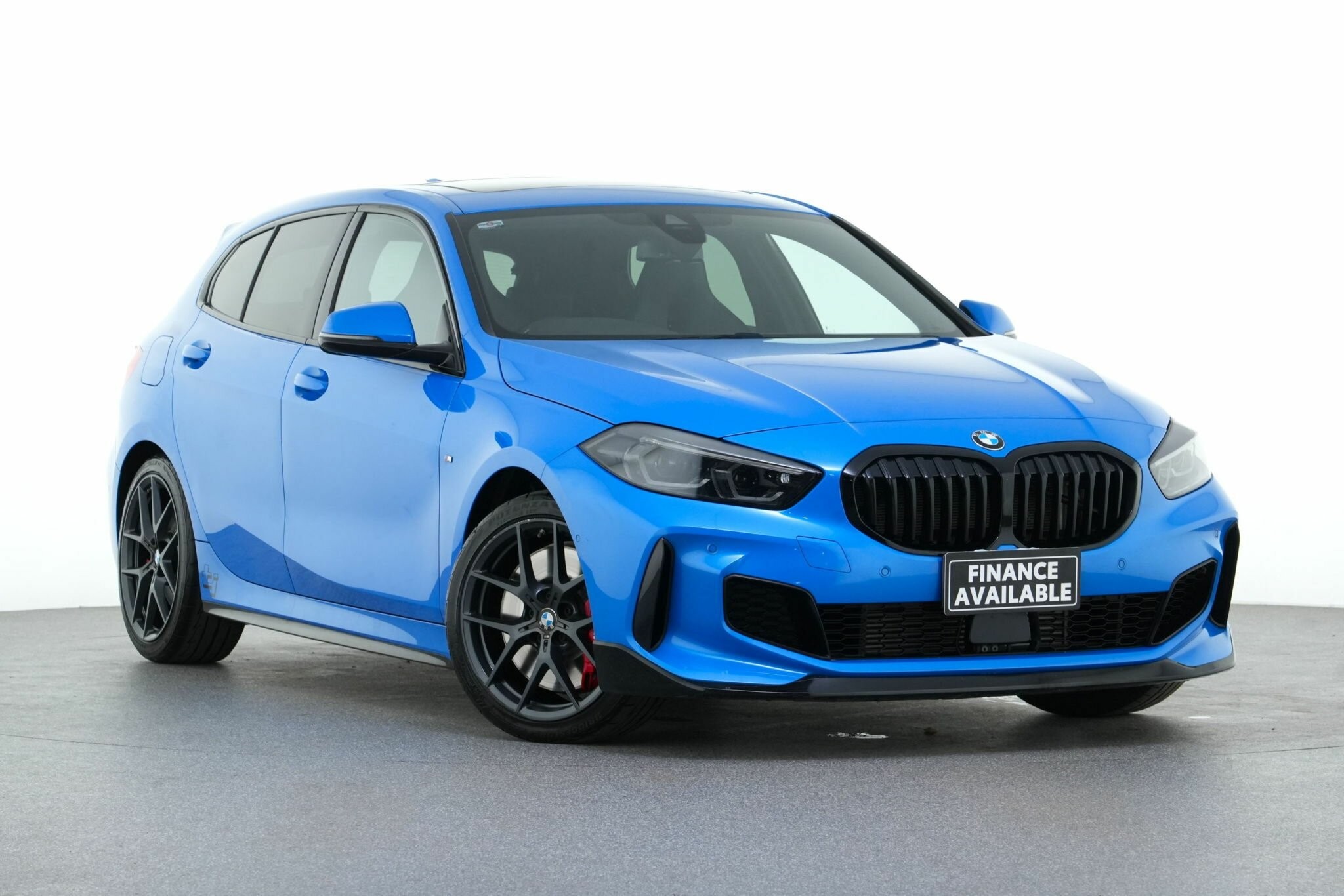 BMW 1 Series image 1