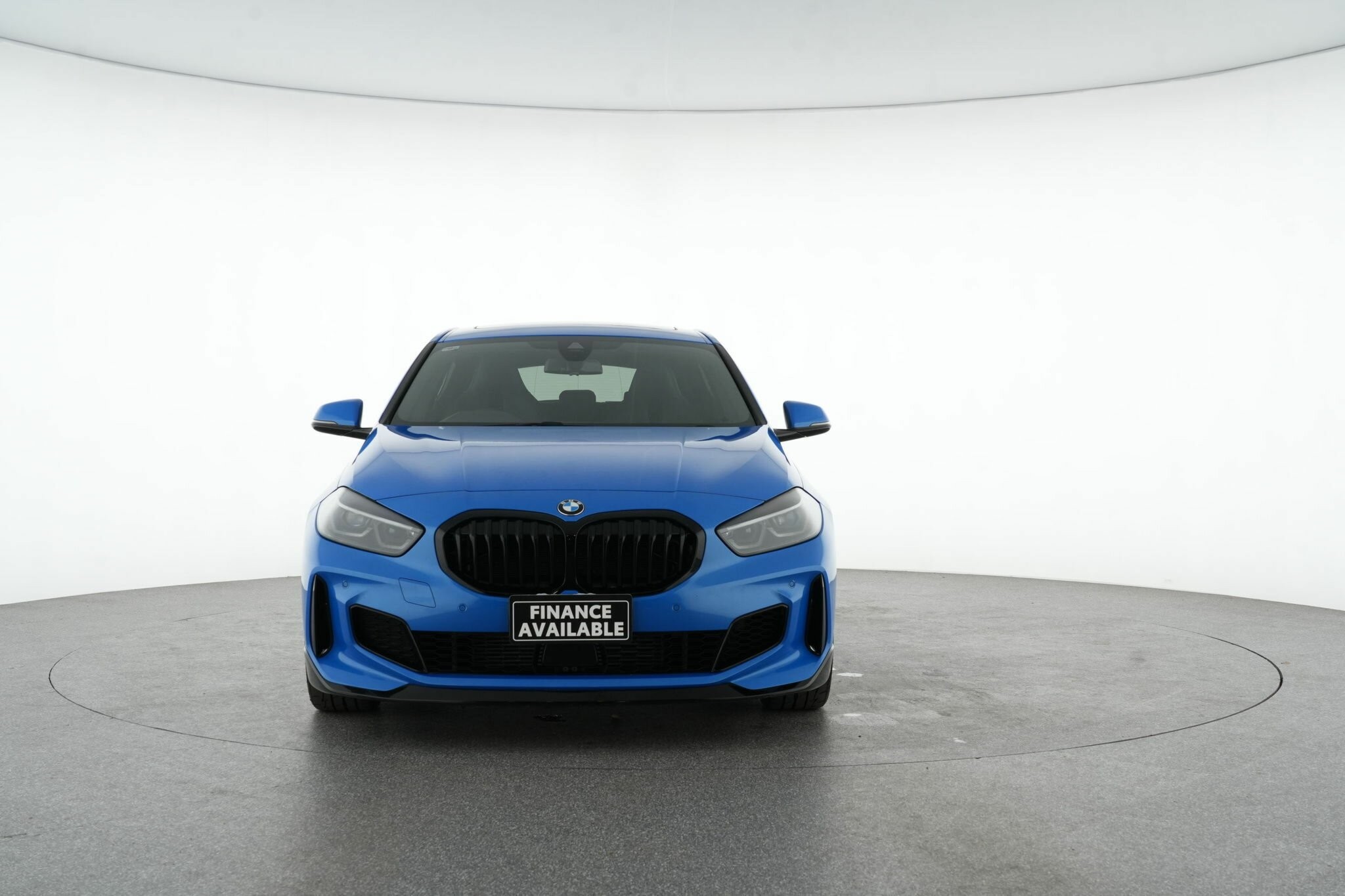 BMW 1 Series image 3