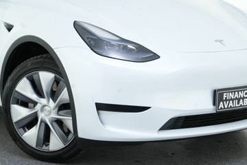 https://vehicle-cdn.autoleague.cloud/30641_U512819_2.jpg