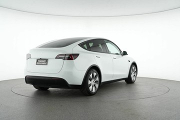https://vehicle-cdn.autoleague.cloud/30641_U512819_7.jpg