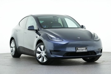 https://vehicle-cdn.autoleague.cloud/30641_U512820_1.jpg