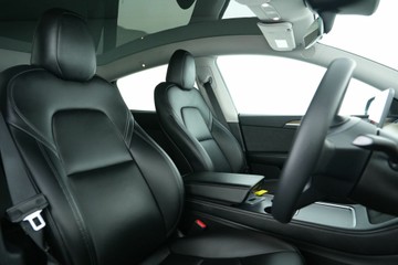 https://vehicle-cdn.autoleague.cloud/30641_U512820_16.jpg