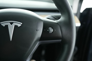 https://vehicle-cdn.autoleague.cloud/30641_U512820_19.jpg