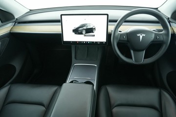 https://vehicle-cdn.autoleague.cloud/30641_U512821_12.jpg