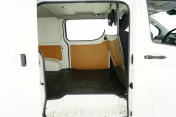 https://vehicle-cdn.autoleague.cloud/30641_U512882_13.jpg