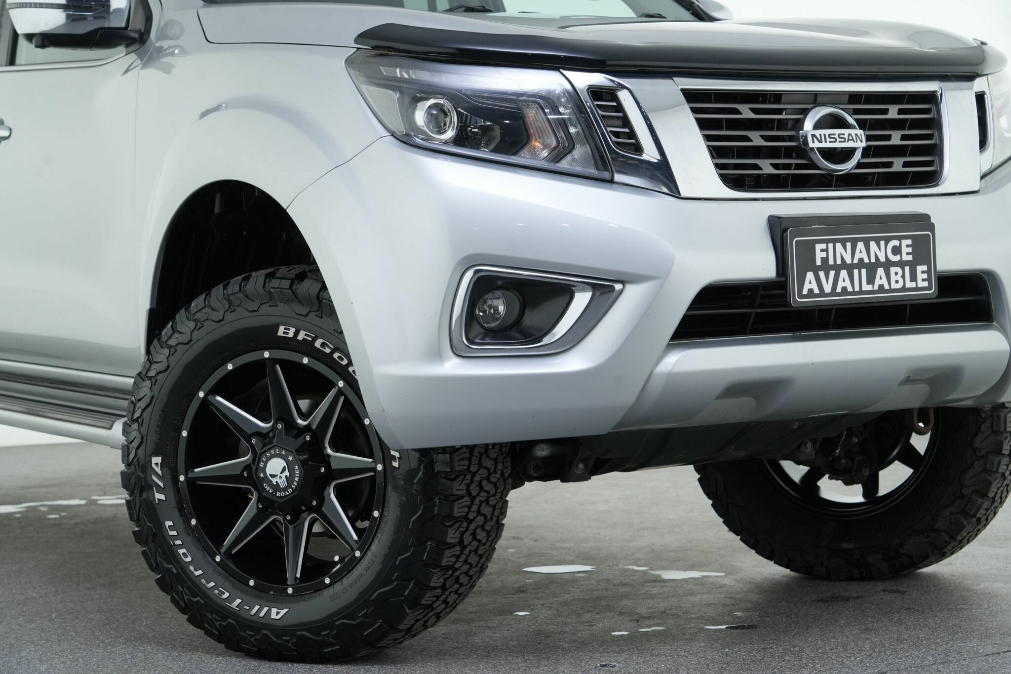 Nissan Navara image 2