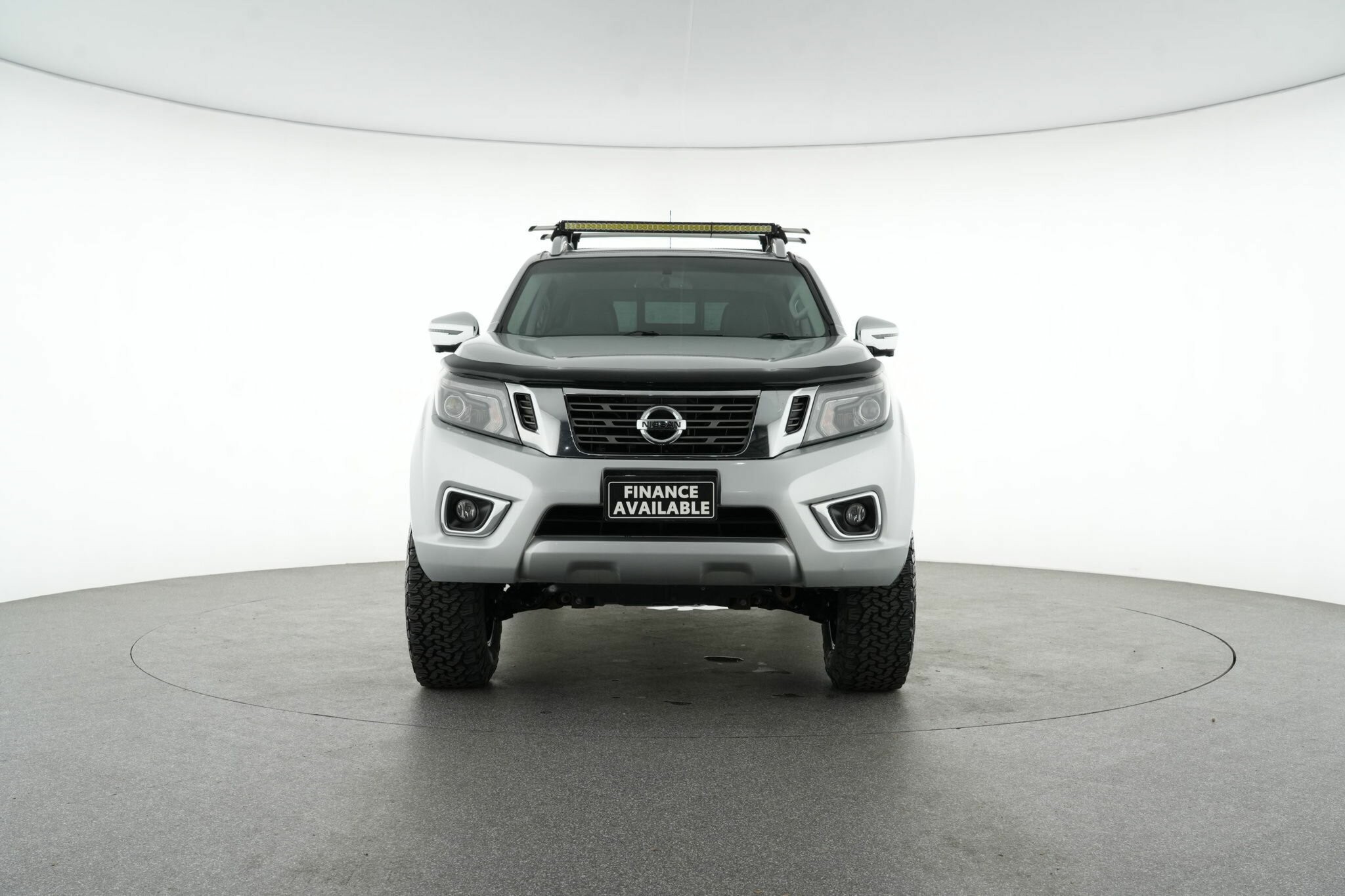 Nissan Navara image 3