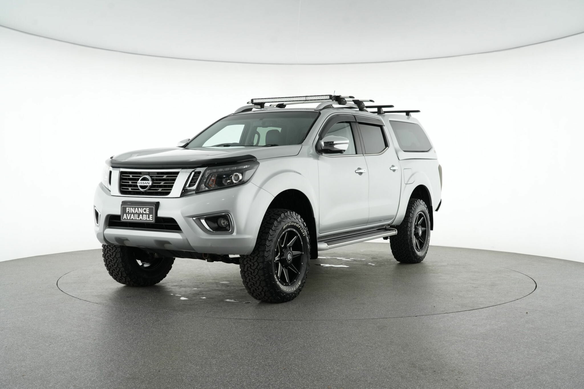 Nissan Navara image 4