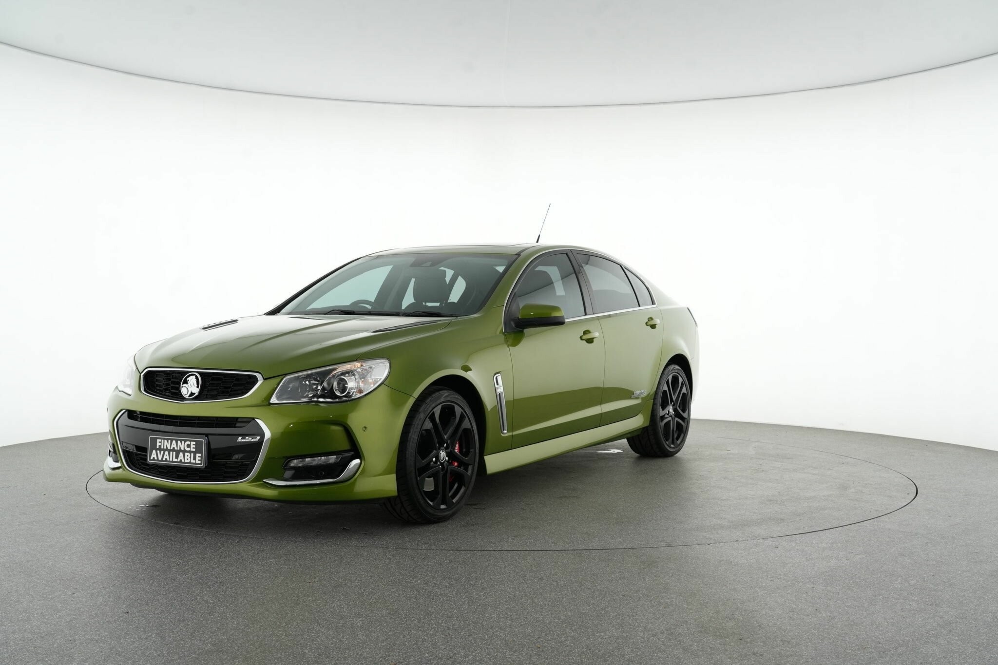 Holden Commodore image 4