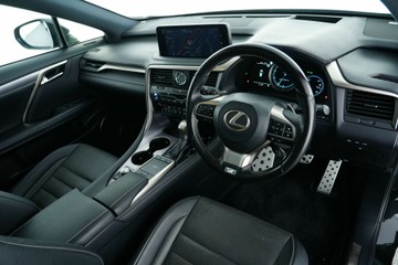https://vehicle-cdn.autoleague.cloud/30641_U512894_18.jpg