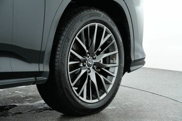 https://vehicle-cdn.autoleague.cloud/30641_U512894_9.jpg