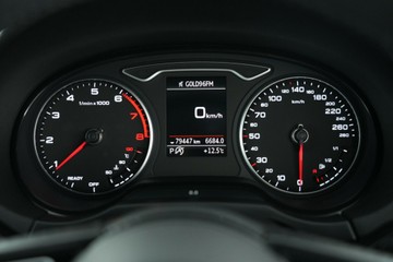 https://vehicle-cdn.autoleague.cloud/30641_U512923_19.jpg
