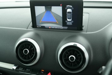 https://vehicle-cdn.autoleague.cloud/30641_U512923_22.jpg