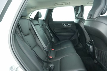 https://vehicle-cdn.autoleague.cloud/30641_U512925_13.jpg