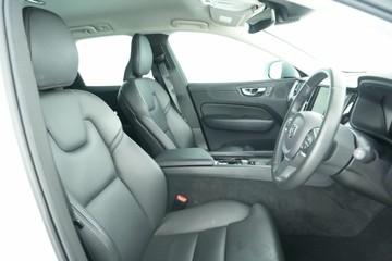 https://vehicle-cdn.autoleague.cloud/30641_U512925_15.jpg