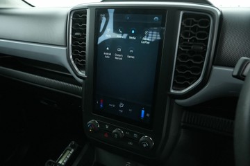 https://vehicle-cdn.autoleague.cloud/30641_U512928_19.jpg