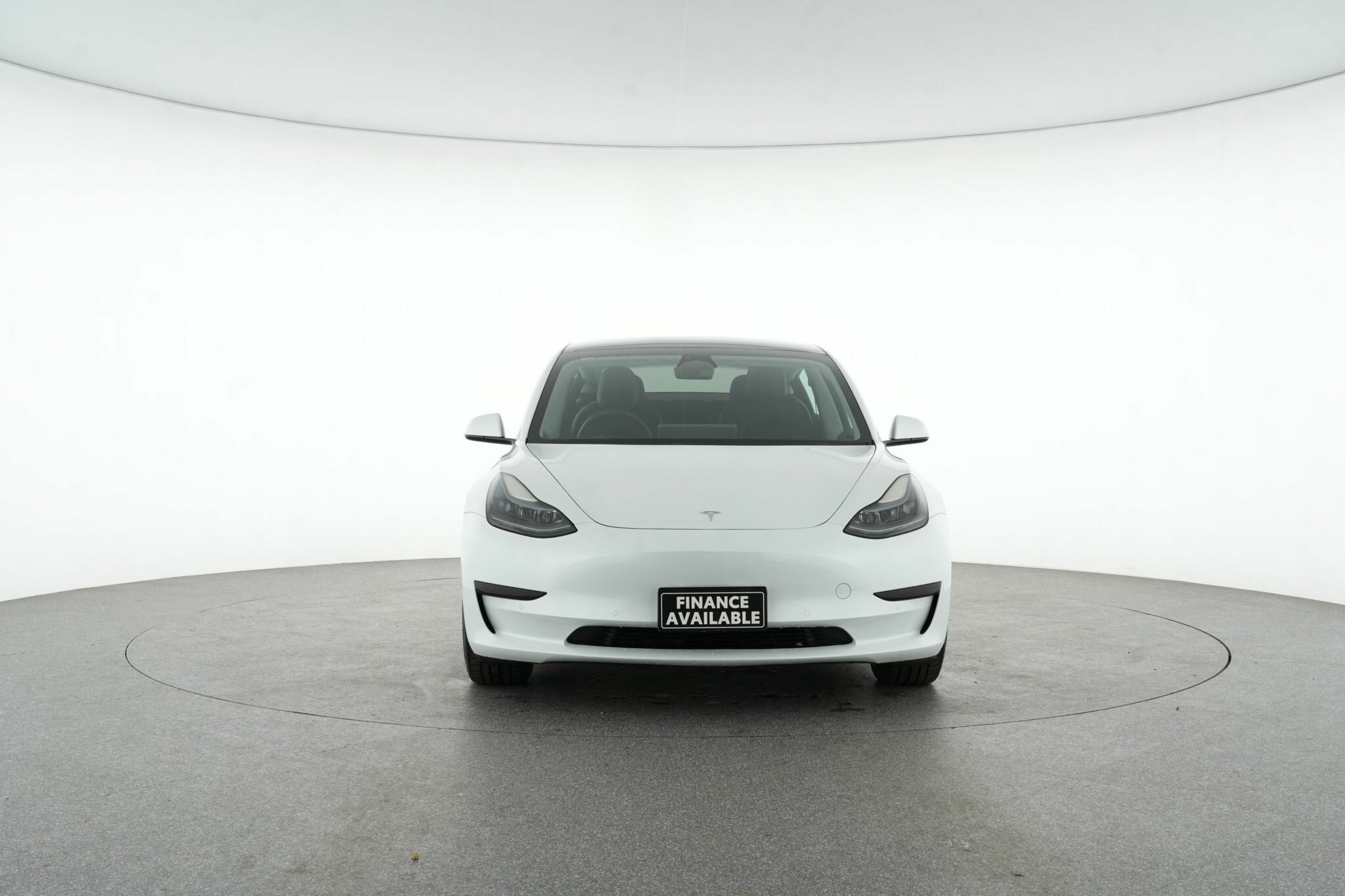 Tesla Model 3 image 3