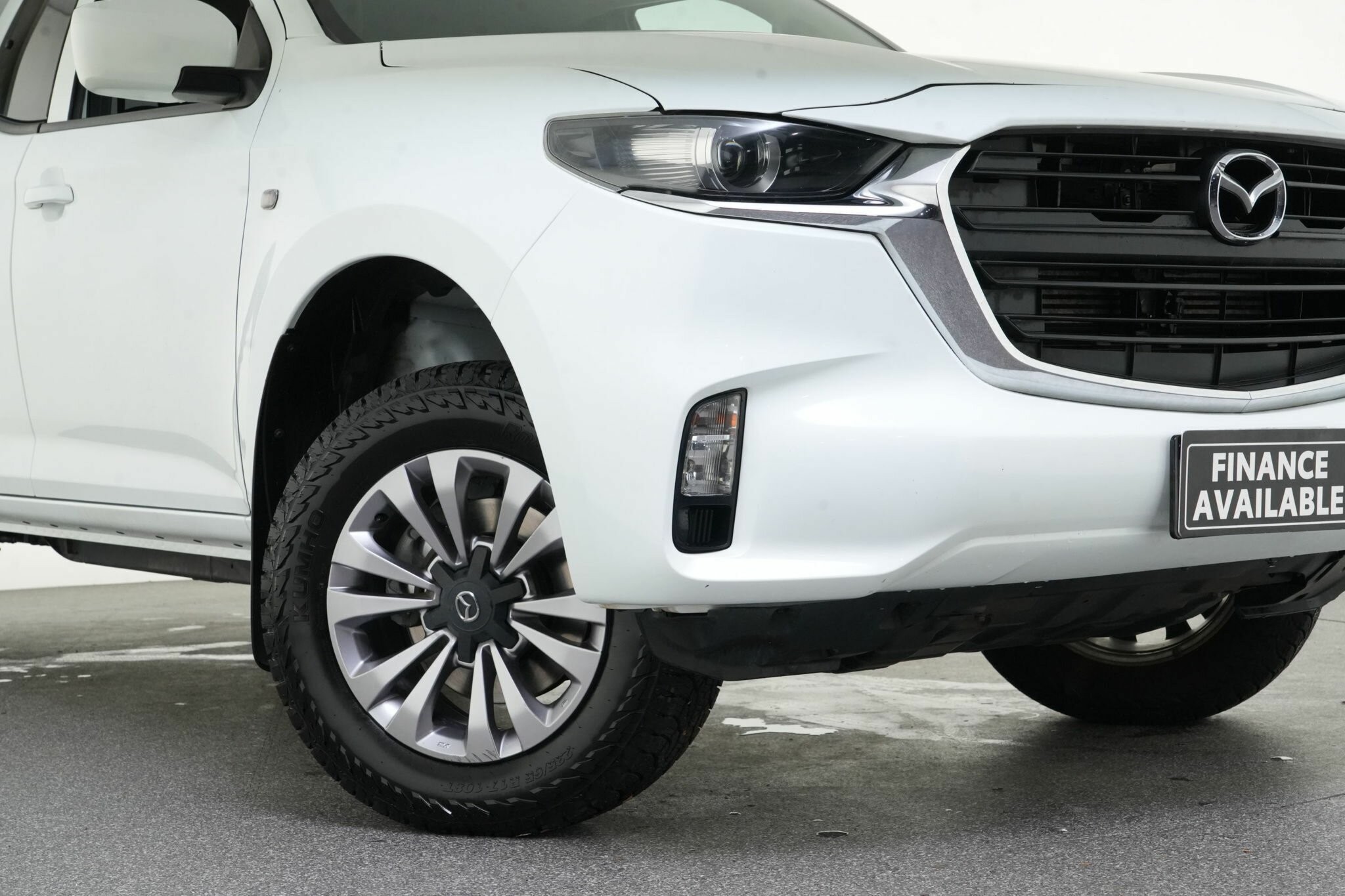 Mazda Bt-50 image 2