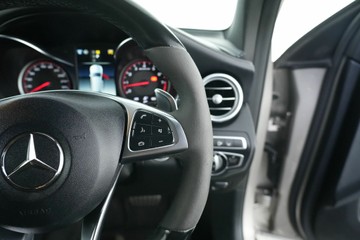 https://vehicle-cdn.autoleague.cloud/30641_U512964_15.jpg