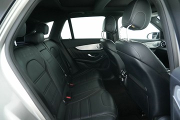 https://vehicle-cdn.autoleague.cloud/30641_U512964_9.jpg