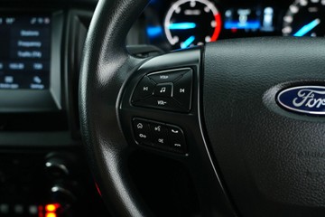 https://vehicle-cdn.autoleague.cloud/30641_U512965_18.jpg