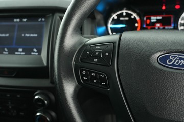 https://vehicle-cdn.autoleague.cloud/30641_U512968_14.jpg