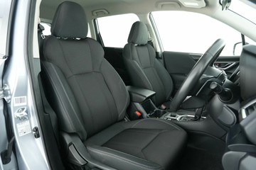 https://vehicle-cdn.autoleague.cloud/30641_U512980_12.jpg