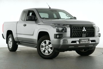 https://vehicle-cdn.autoleague.cloud/30641_U512987_1.jpg