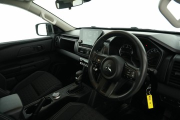 https://vehicle-cdn.autoleague.cloud/30641_U512987_11.jpg