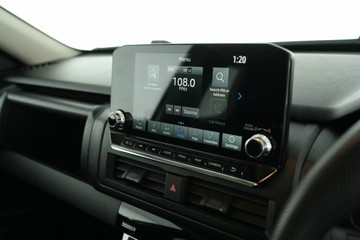 https://vehicle-cdn.autoleague.cloud/30641_U512987_18.jpg