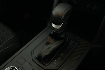 https://vehicle-cdn.autoleague.cloud/30641_U512987_22.jpg