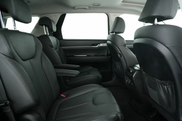 https://vehicle-cdn.autoleague.cloud/30641_U512990_11.jpg