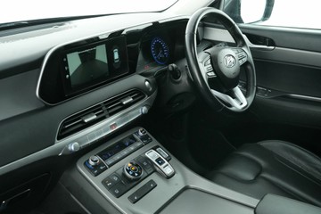 https://vehicle-cdn.autoleague.cloud/30641_U512990_25.jpg