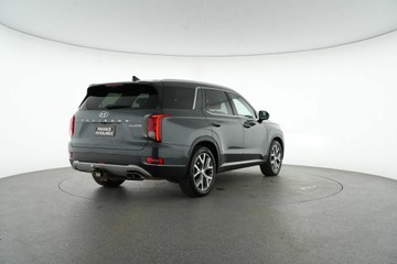 https://vehicle-cdn.autoleague.cloud/30641_U512990_7.jpg