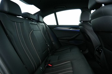 https://vehicle-cdn.autoleague.cloud/30641_U512996_12.jpg