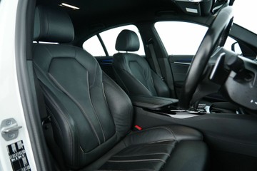 https://vehicle-cdn.autoleague.cloud/30641_U512996_16.jpg