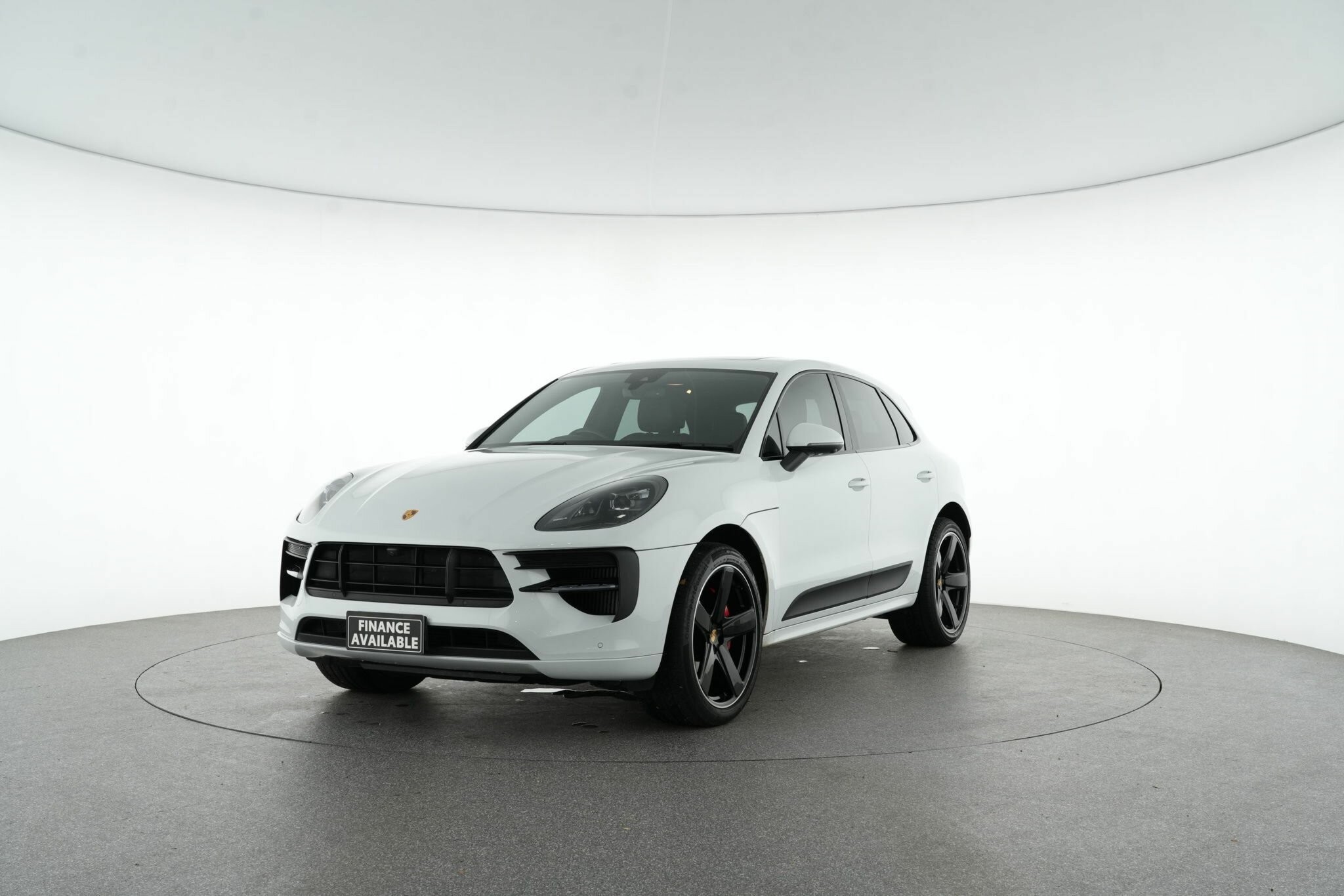 Porsche Macan image 4