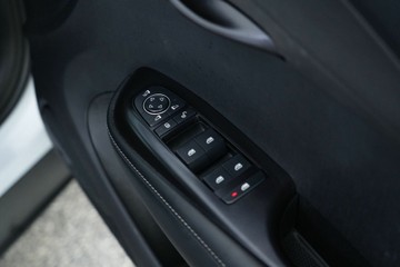 https://vehicle-cdn.autoleague.cloud/30641_U513016_15.jpg
