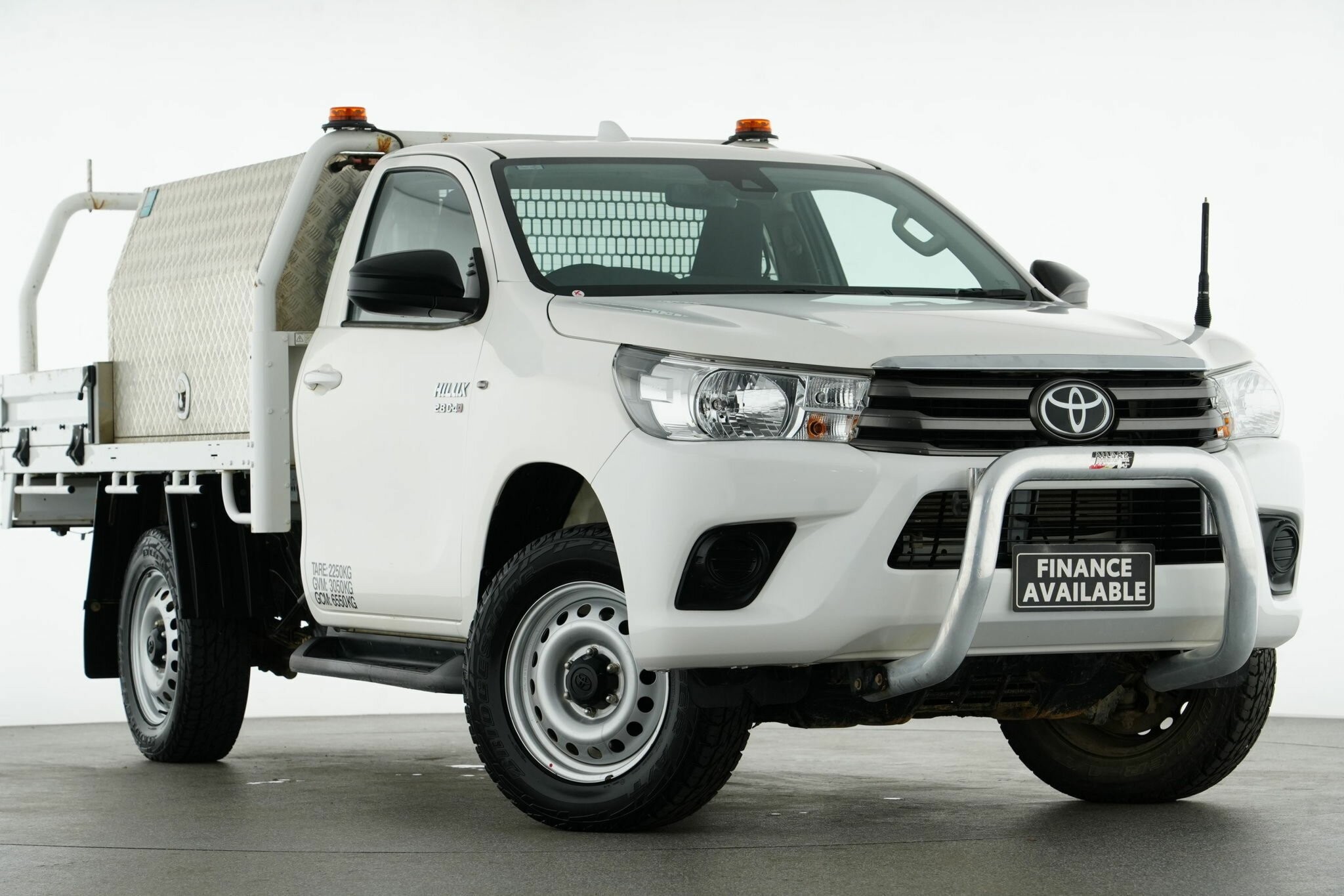 Toyota Hilux image 1
