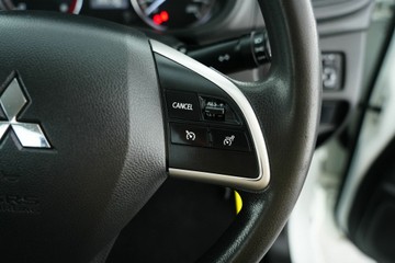 https://vehicle-cdn.autoleague.cloud/30641_U513025_15.jpg