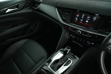 https://vehicle-cdn.autoleague.cloud/30641_U513035_19.jpg